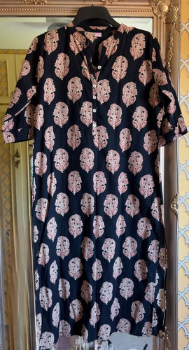 Black block printed long